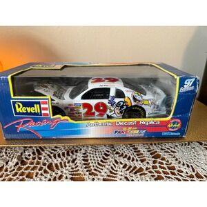 Revell Racing Jeff Green #29 Cartoon Network 1997 1:24 Diecast Monte Carlo